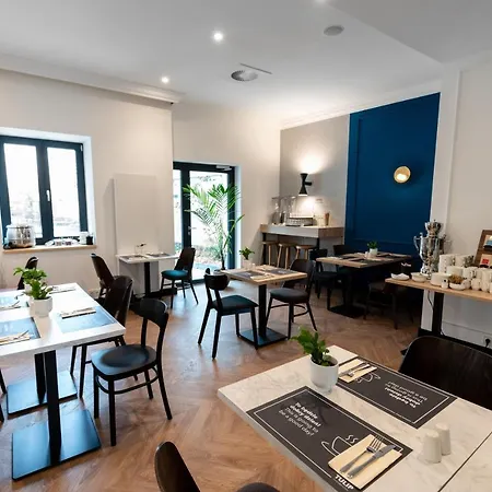 Tulip Residences Targowa Hotell