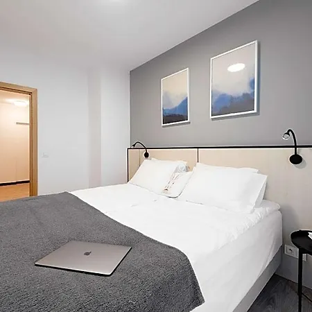 Tulip Residences Targowa 3*