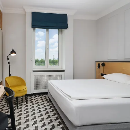Tulip Hotels & Residences Warsaw Targowa Hotel 3*