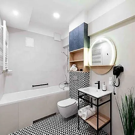 Tulip Hotels & Residences Warsaw Targowa 3*