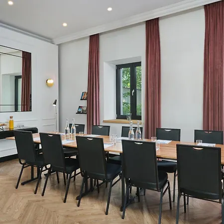 Tulip Hotels & Residences Warsaw Targowa 3* Varsóvia