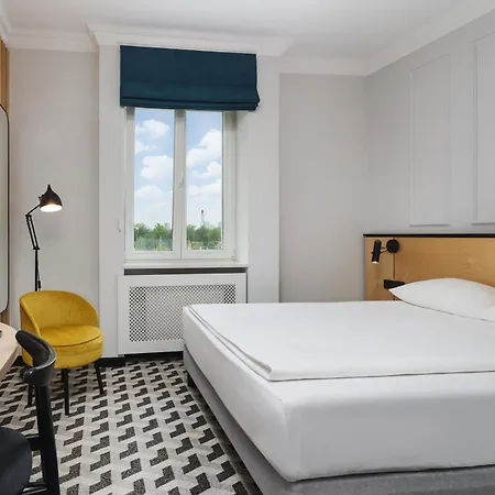 Отель Tulip & Residences Targowa Варшава