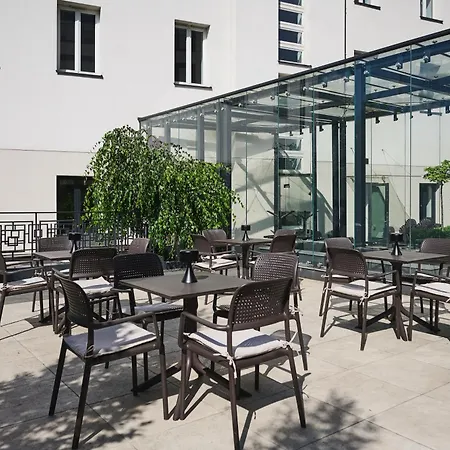 Tulip Hotels & Residences Warsaw Targowa Hotel