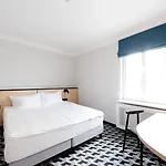 Tulip Residences Targowa 호텔