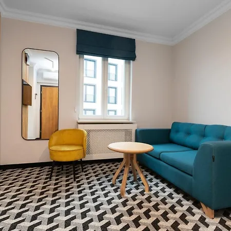 Tulip Residences Targowa 3* ורשה