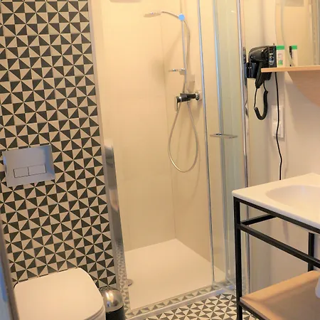 Tulip Residences Targowa 3* ורשה
